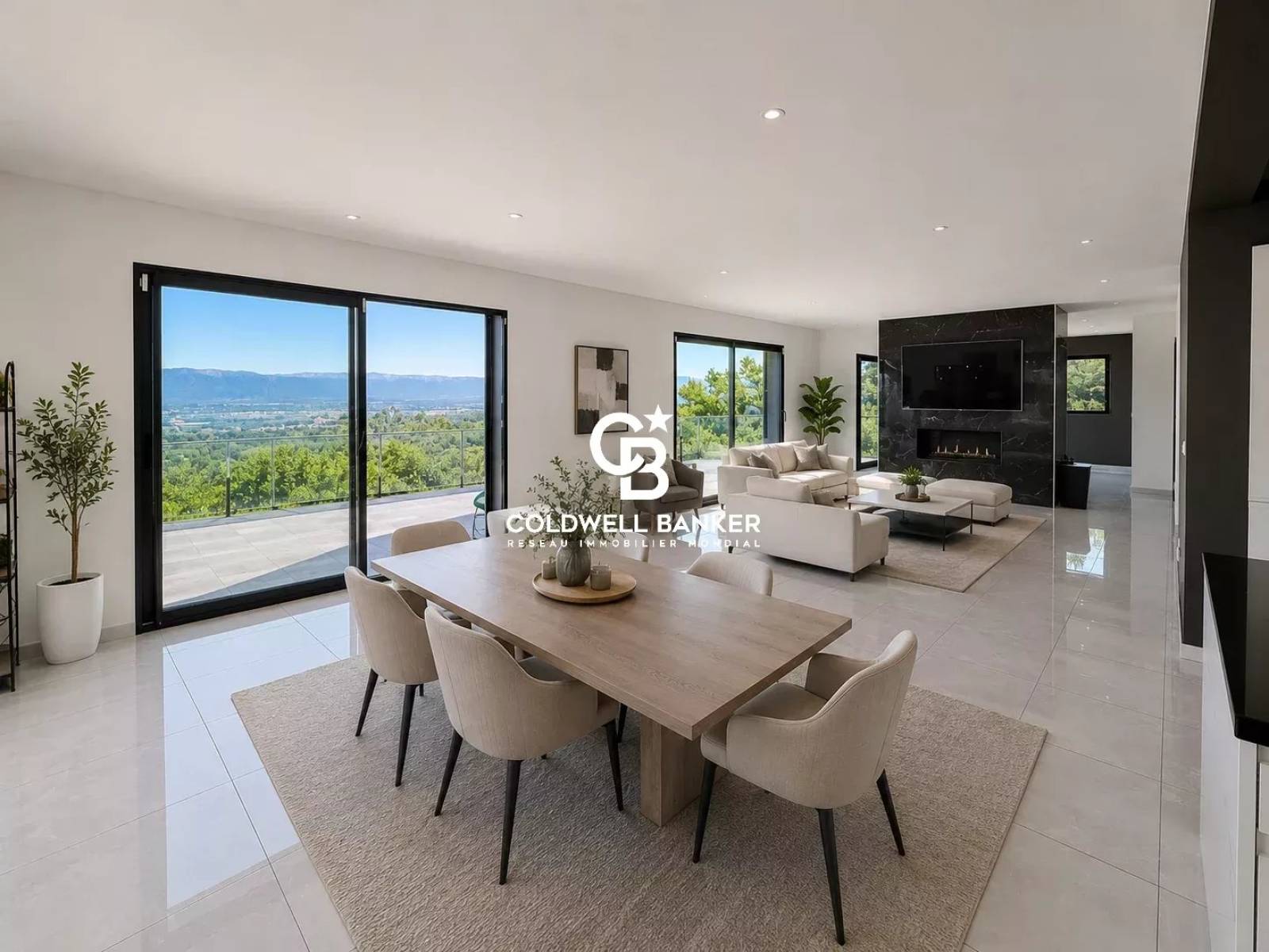 Villa d'architecte à vendre à Cranves-Sales avec piscine et vue panoramique sur le Jet d'Eau