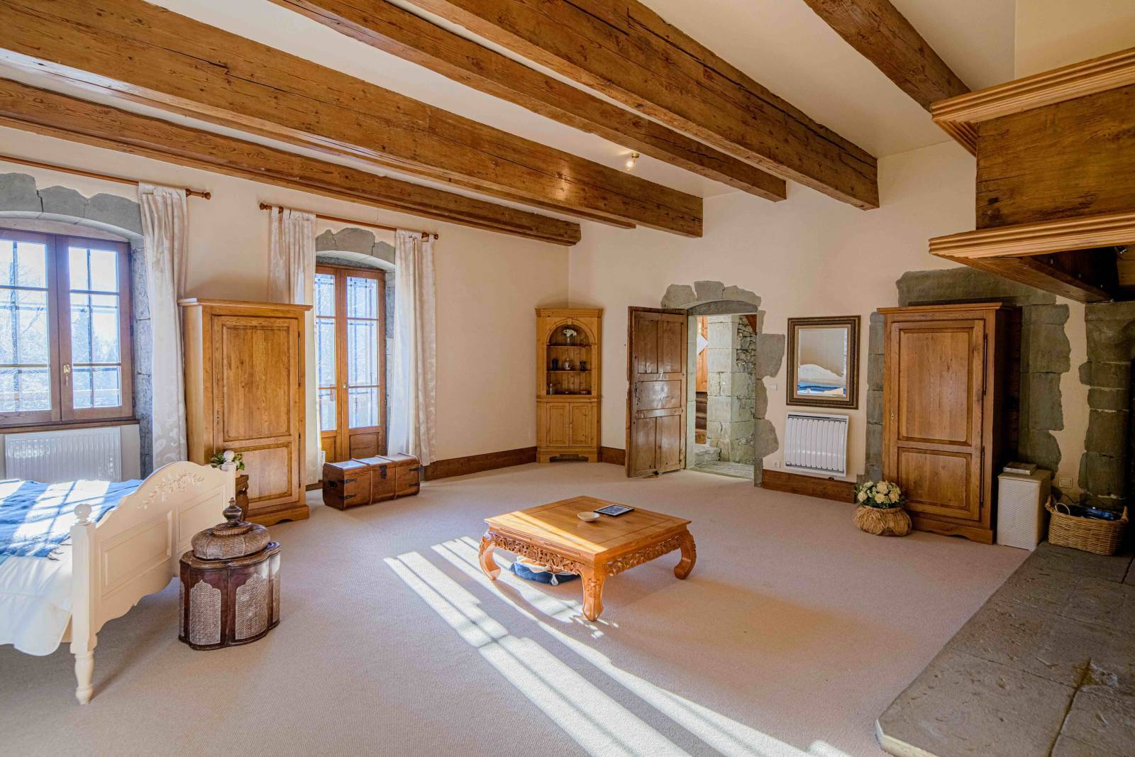 Acheter un domaine équestre d’exception avec habitation savoyarde – Évires (74570)