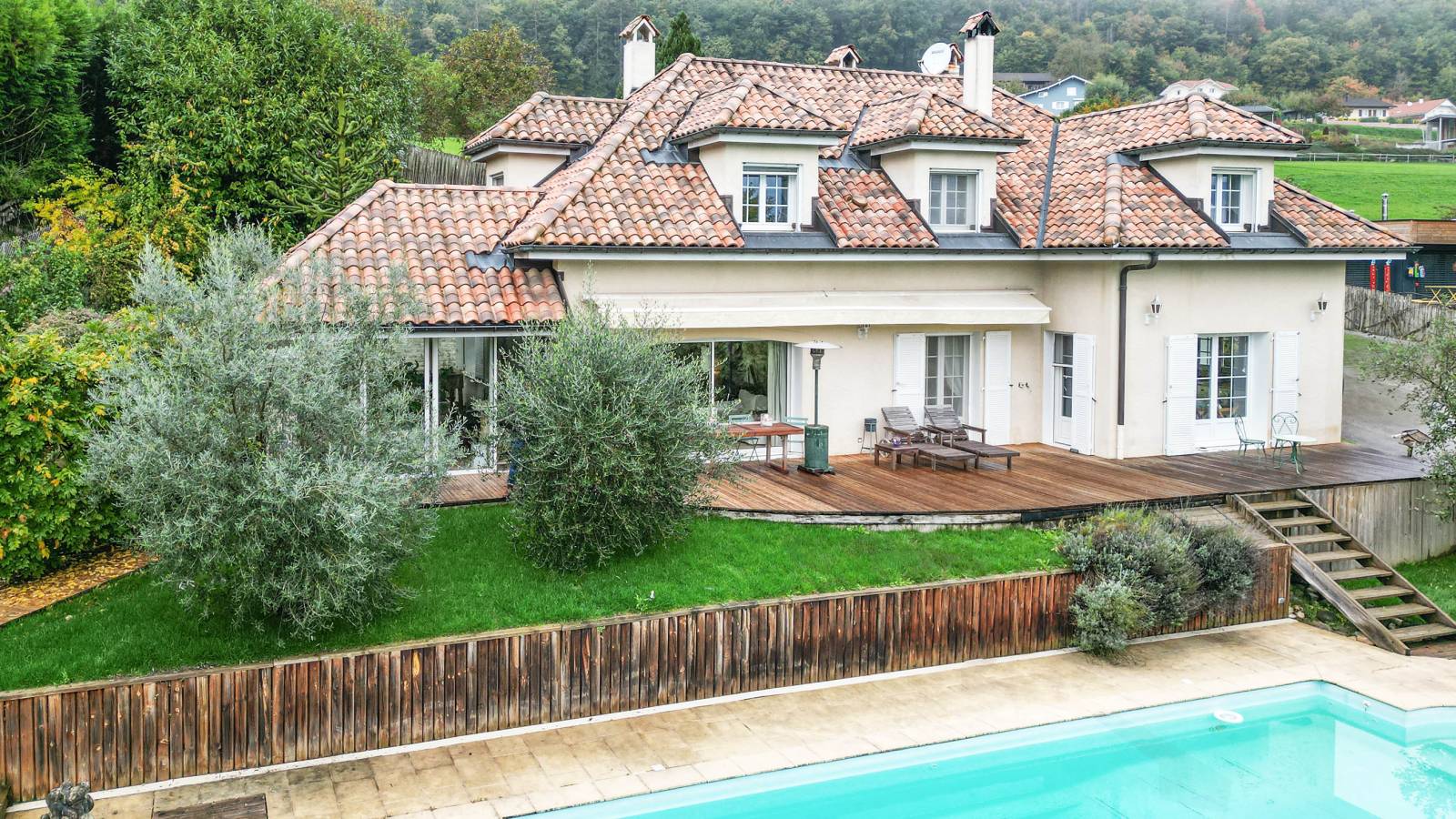 Élégante demeure avec piscine, sauna et panorama exceptionnel – Monnetier-Mornex 74560