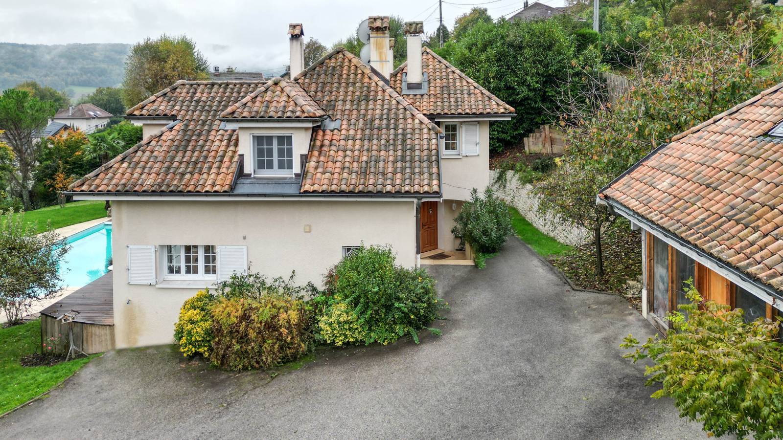 Élégante demeure avec piscine, sauna et panorama exceptionnel – Monnetier-Mornex 74560