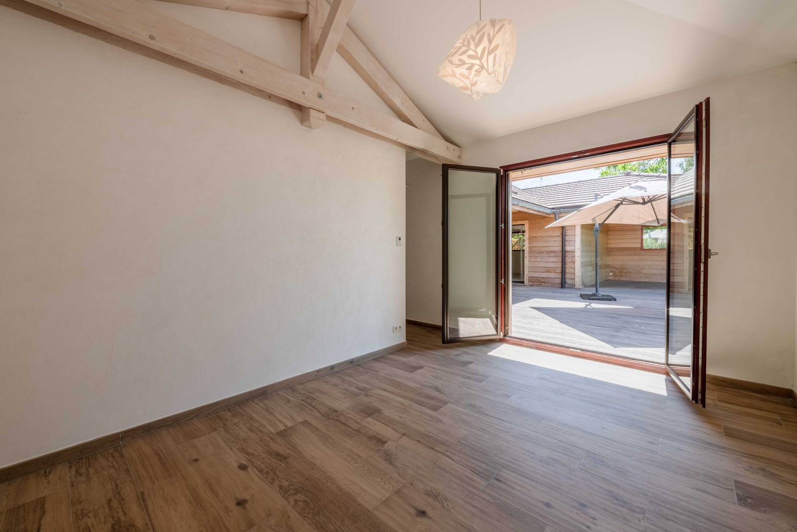 À VENDRE – Maison de 200 m² + terrasse, vue Salève à Bonne