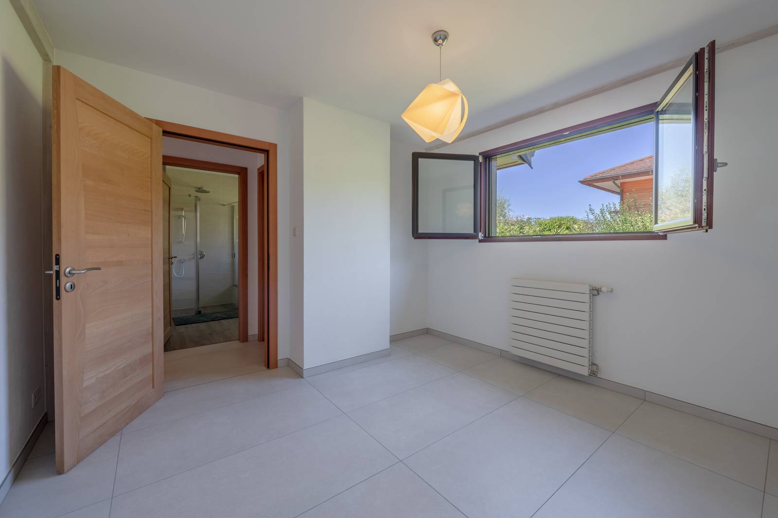 À VENDRE – Maison de 200 m² + terrasse, vue Salève à Bonne