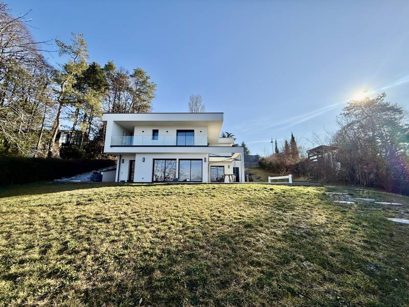 A louer Villa neuve avec piscine - Vétraz-Monthoux 74100