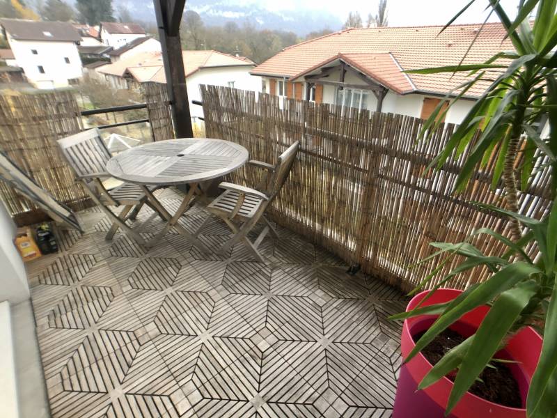 Charmant T3 au Dernier Étage – Terrasse Sud & Vue Montagne