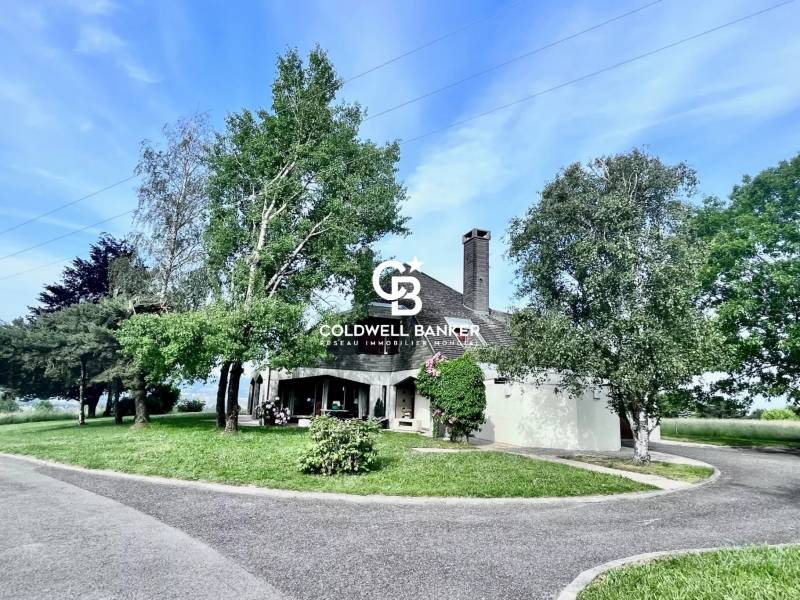 Maison familiale à vendre entourée de verdure - Grand terrain à Fillinges 74250