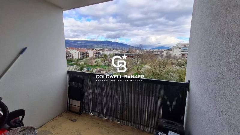 Appartement 2 pièces avec balcon proche gare - Annemasse 74100