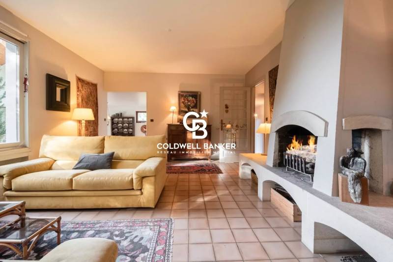 Vente belle maison de 6 pièces avec piscine 74100 - Vétraz Monthoux