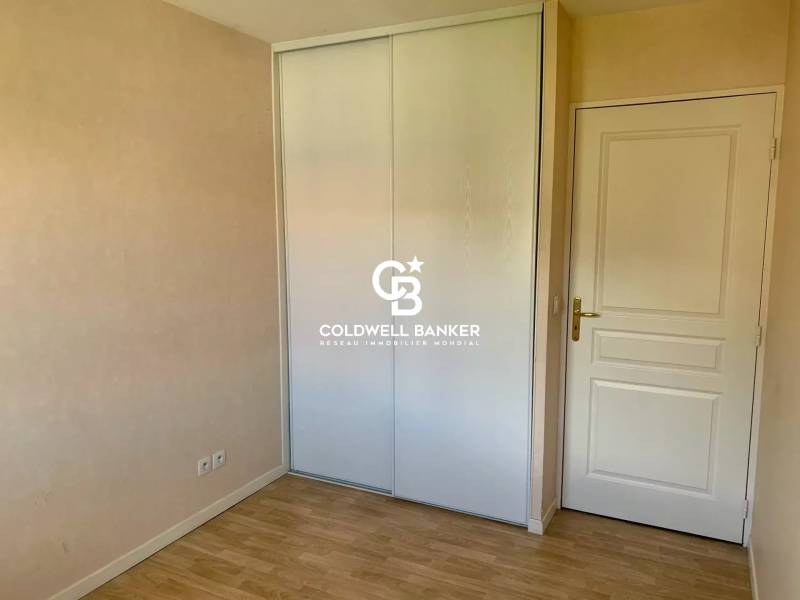 À Vendre à Gaillard : Charmant T3 au Dernier Étage – Terrasse Sud & Vue Montagne