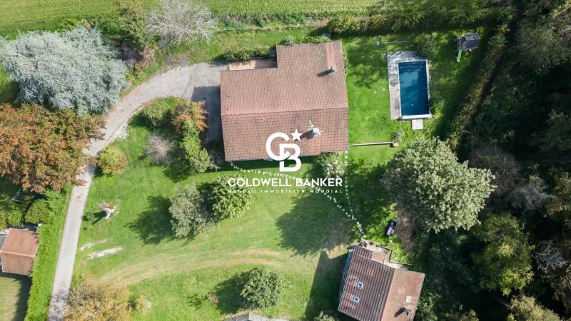 Terrain avec 2 maisons à coté de Genève - Feigères 74160