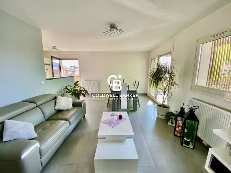 A VENDRE Appartement T4 avec terrasse et garage à Annemasse 74100