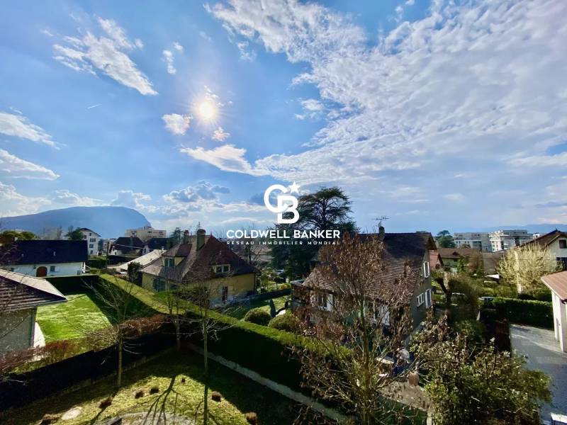 A VENDRE Appartement T4 avec terrasse et garage à Annemasse 74100