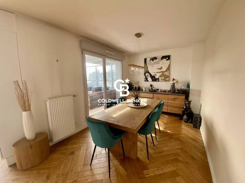 À Vendre: Attique avec terrasse centre-ville proche Tram et gare avec garage - Annemasse 74100