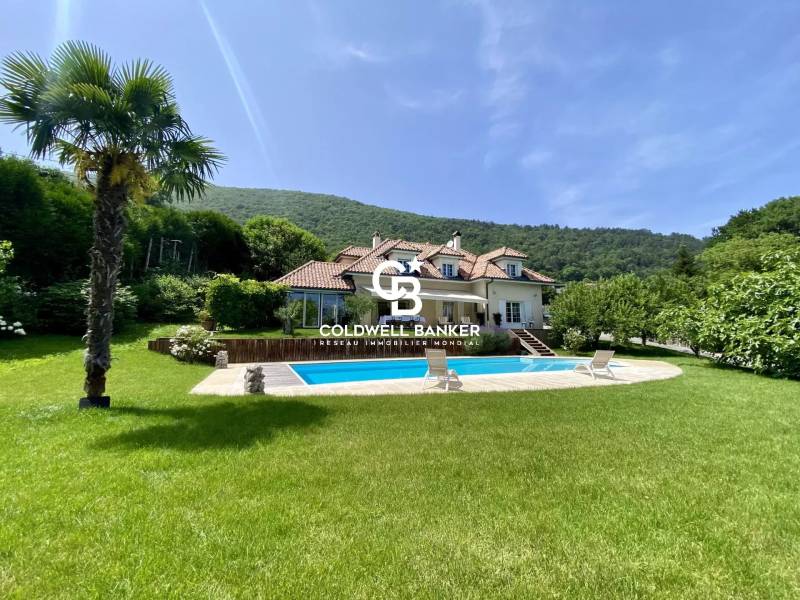 Acheter une très belle maison avec piscine et vue Montagnes - Monnetier Mornex 74560