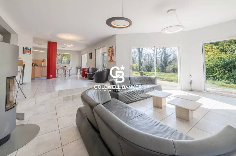 Cadre d'exception à Messery - Villa d'architecte avec vue lac