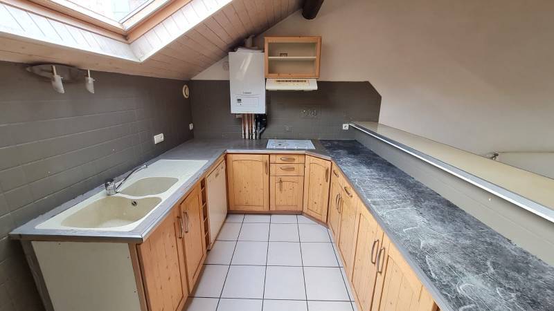 À Louer : T3 en dernier étage au centre ville d'Annemasse